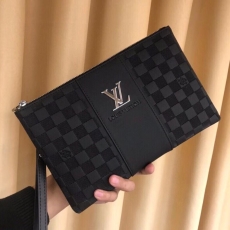 Mens Louis Vuitton Clutch Bags